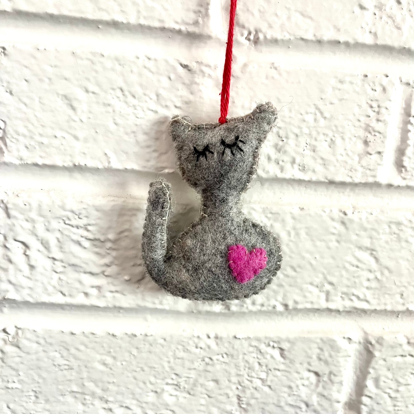 felt kitty ornament