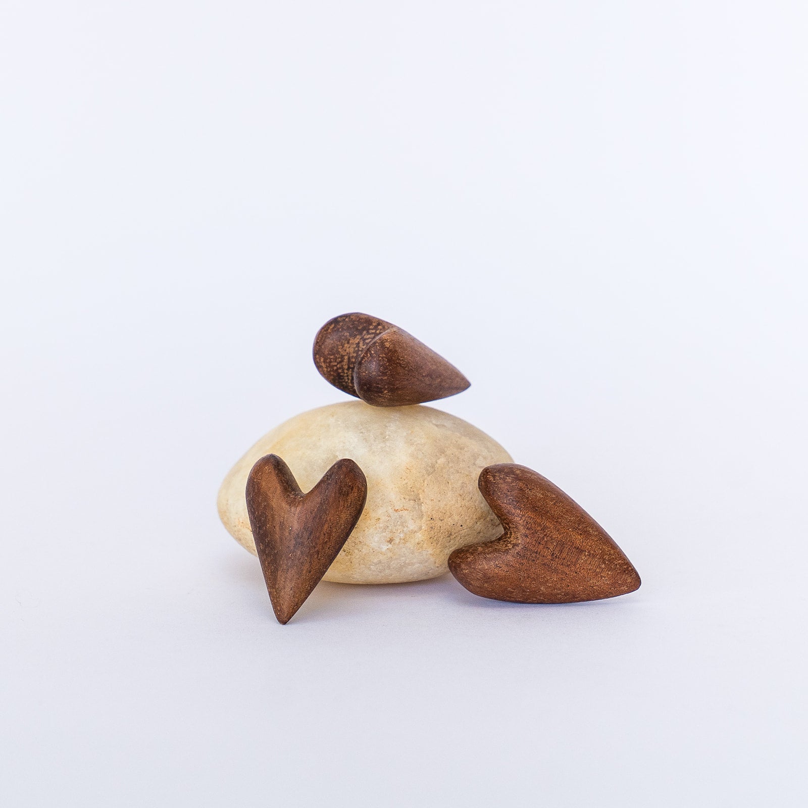 mugavu wood hearts
