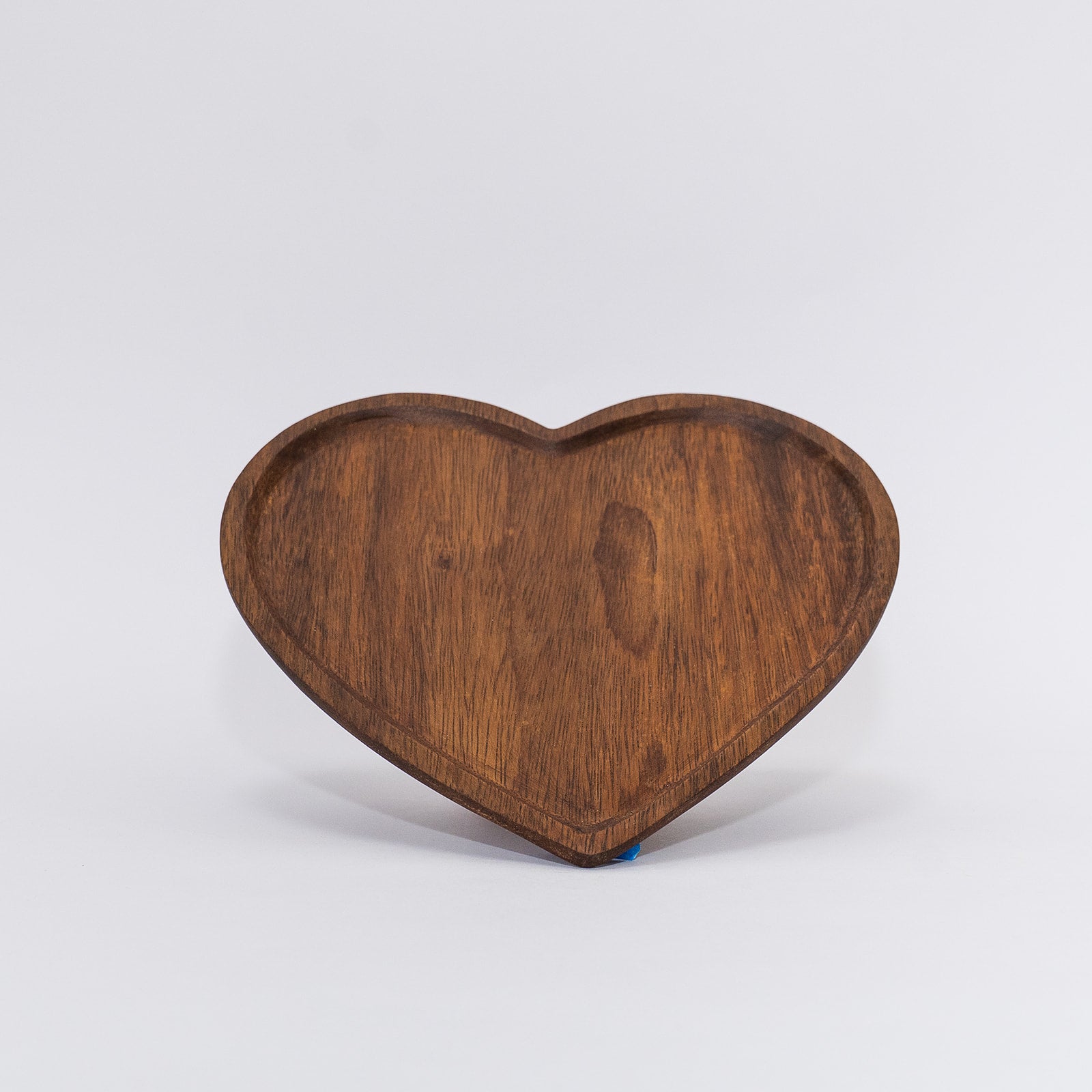 mugavu wood heart plate