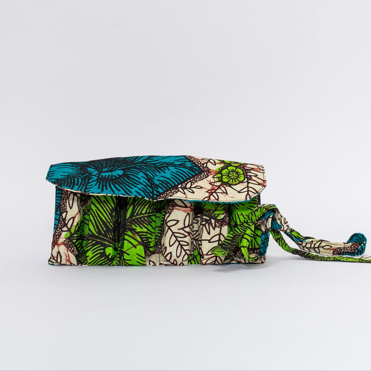 kitenge essential oil holder