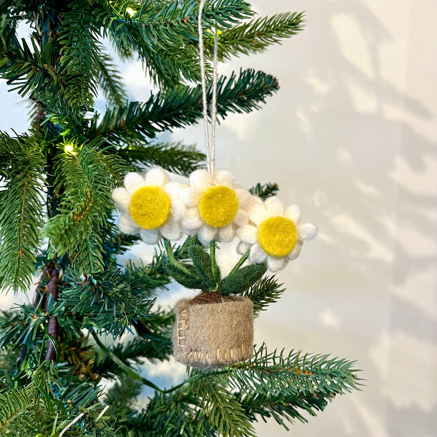 felt daisy ornament