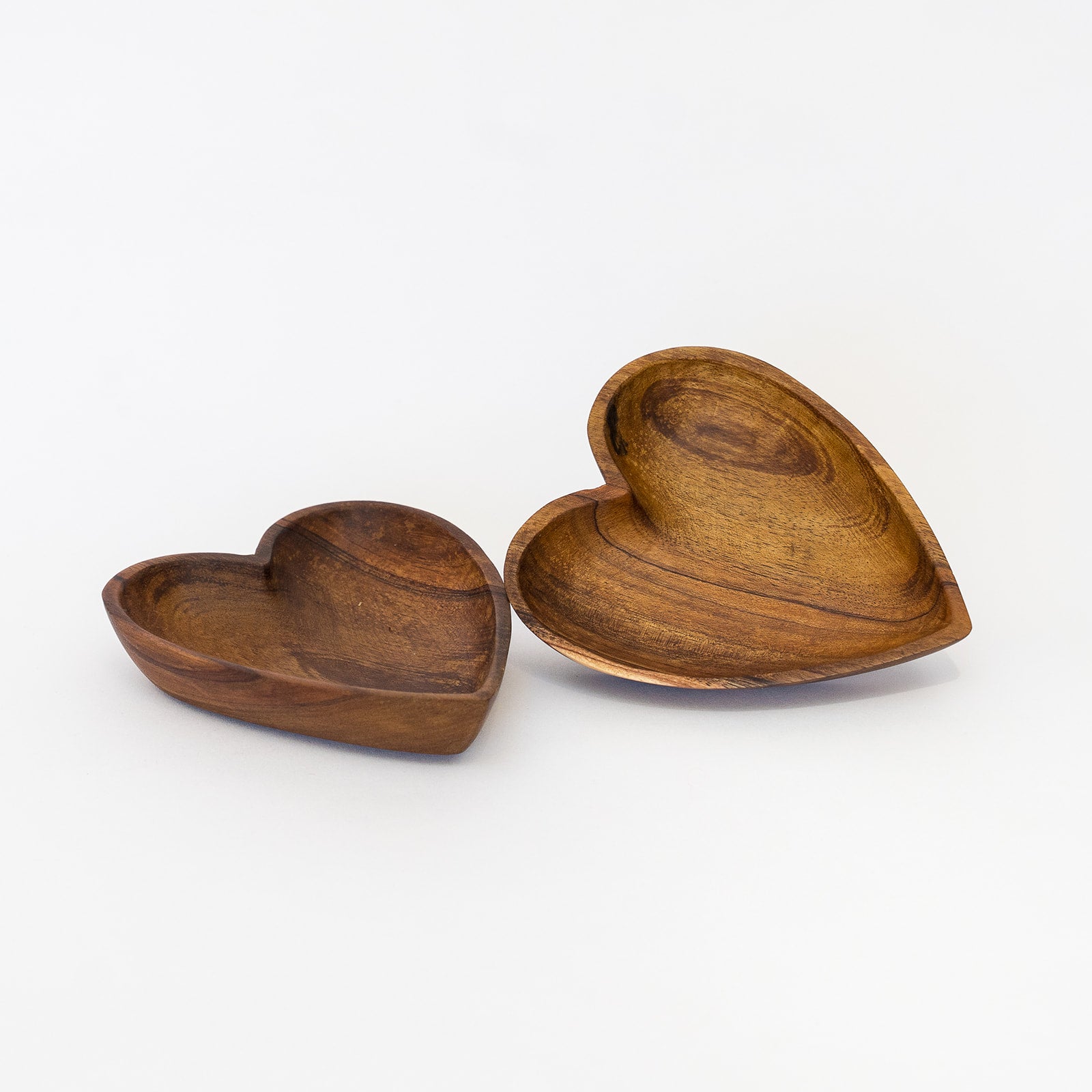 acacia heart bowl