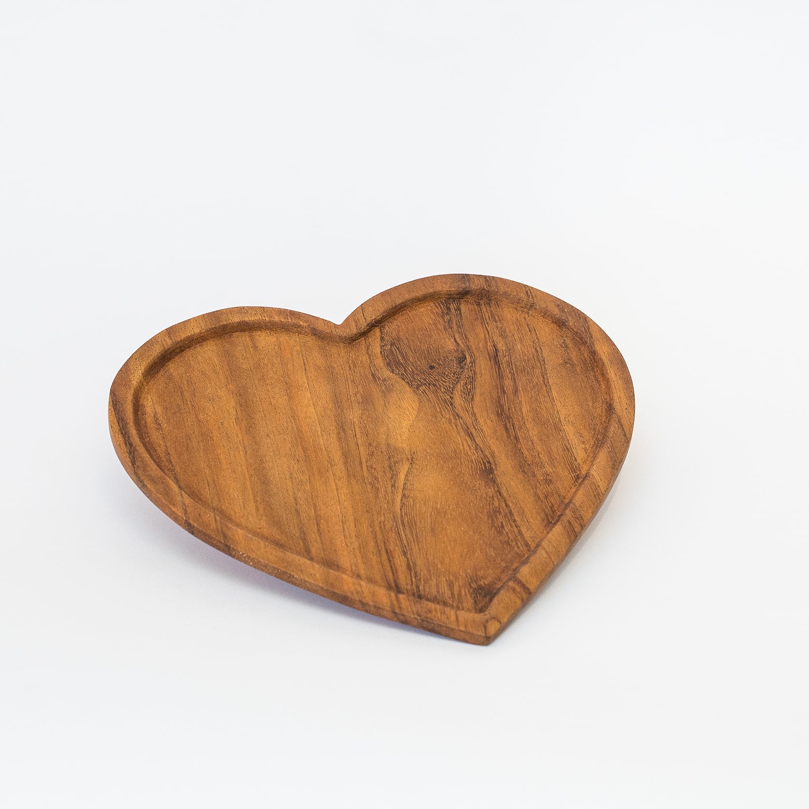 mugavu wood heart plate