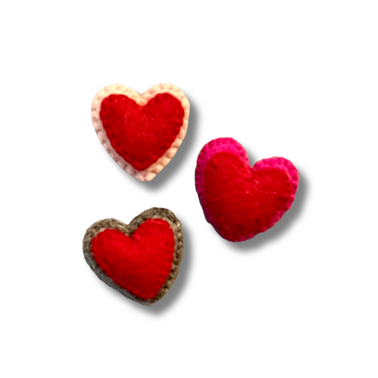 felt heart magnets